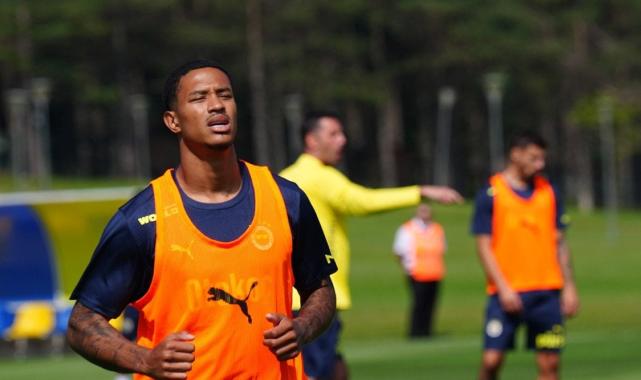 Napoli, Jayden Oosterwolde'nin peşinde! Fenerbahçe 30 milyon euro istiyor