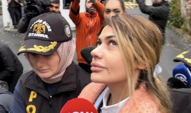 Nihal Candan'dan iki farklı paylaşım: Önce partiledi sonra camiye gitti