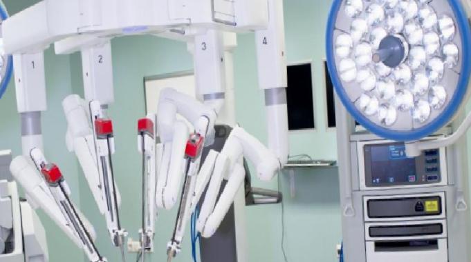 Organ naklinde robot dönem!