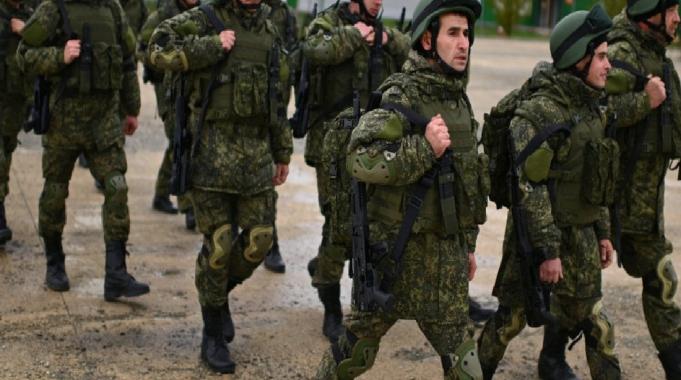 Rusya Devlet Başkanı Putin: 700 bin askerimiz Ukrayna'da savaşıyor