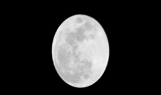 Çin, Ay'ın karanlık yüzeyinden örnek toplayan ilk ülke oldu