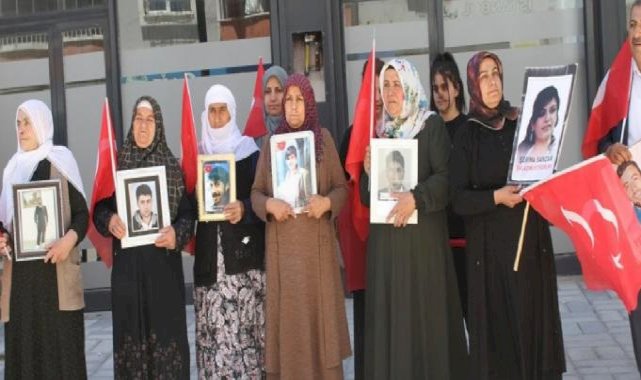 DEM Partililer Vanlı ailerlerin eylemini müzikle bastırdı