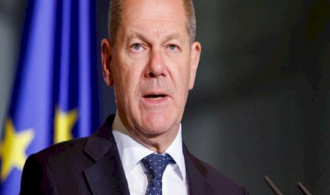 Fransa'nın ardından gözler Almanya'da: Başbakan Scholz'un koltuğu sallantıda
