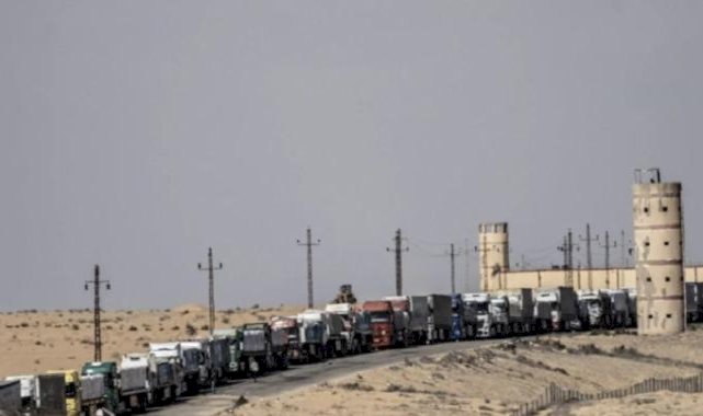 Gazze'ye gidecek 2 binden fazla tır Mısır'da bekliyor