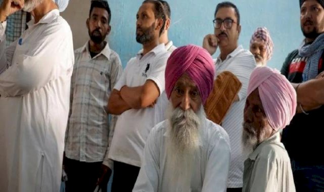 Hindistan’da aşırı sıcaklarda 33 seçim görevlisi hayatını kaybetti