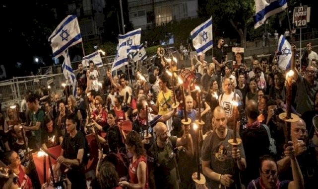 İsrailliler, esir takası ve Netanyahu'nun istifası talepli protestolarını sürdürüyor