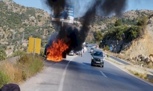 Muğla'da seyir halindeki otomobil yandı