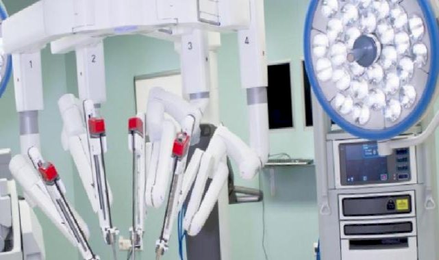 Organ naklinde robot dönem!