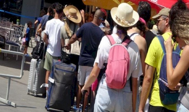 Rodos'a kapıda vize sorunu çözüldü: Seferler yapılmaya başlandı