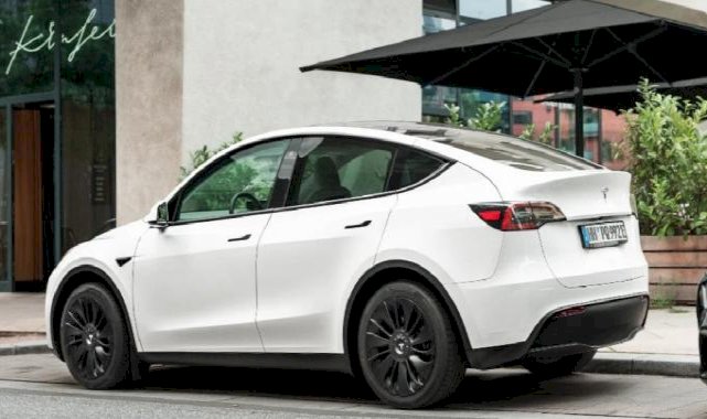 Tesla duyurdu: Tamamen otonom sürüş testleri Çin'de yapılacak