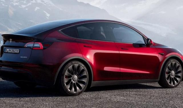 Tesla duyurdu: Tamamen otonom sürüş testleri Çin'de yapılacak