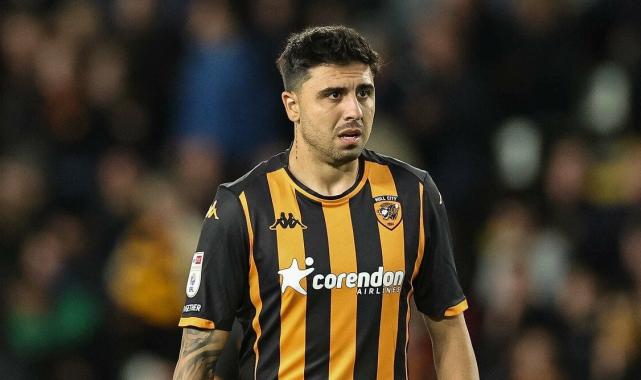 Trabzonspor, eski Fenerbahçeli Ozan Tufan ile el sıkıştı