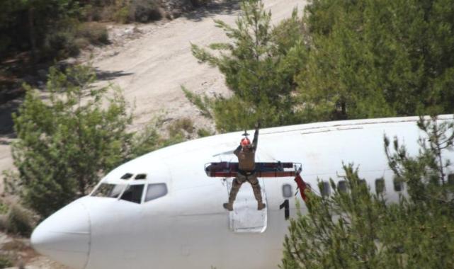 Türkiye ve KKTC'den nefes kesen tatbikat