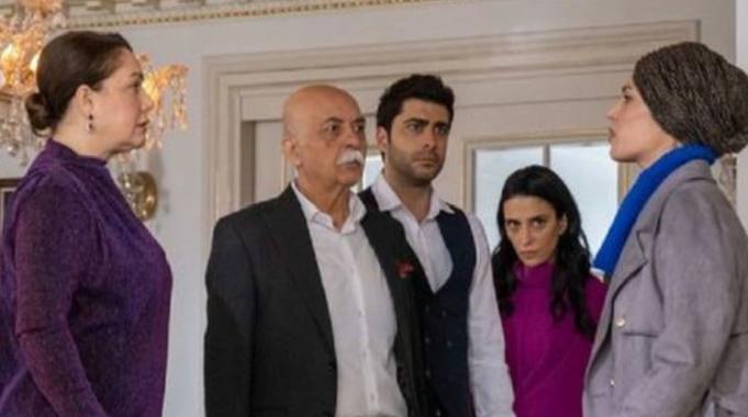 Usta oyuncu Settar Tanrıöğen&#039;in son hali! Aylar sonra Kızılcık Şerbeti ekibi ile buluştu