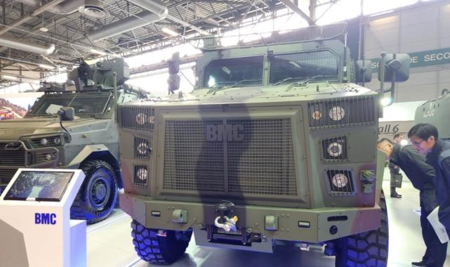 Yerli ağır silah askeri araç platformu yurt dışında tanıtıldı