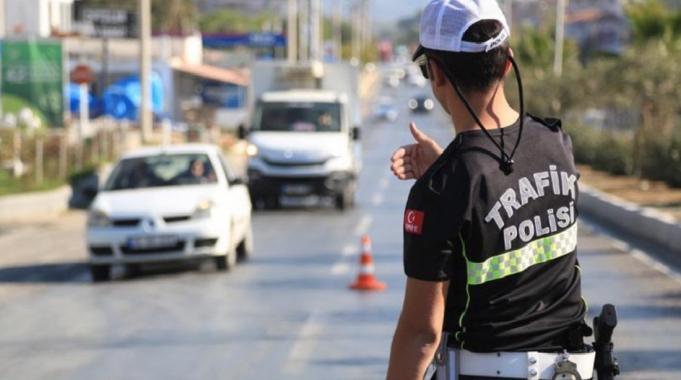 11-18 Temmuz tarihlerinde 400 bin 980 sürücüye işlem yapıldı