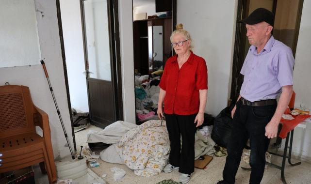 Adana'da cezaevindeki albino kardeşlerin evine hırsız dadandı