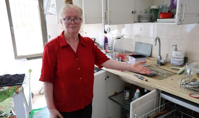 Adana'da cezaevindeki albino kardeşlerin evine hırsız dadandı