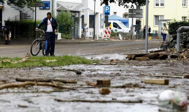 Almanya'da şiddetli yağışlar nedeniyle su baskınları yaşanıyor