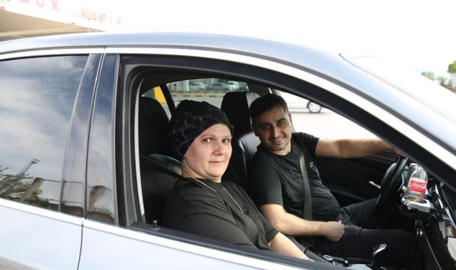 Anavatanlarına ulaşan gurbetçiler, Kapıkule'den girişte duygulanıyor