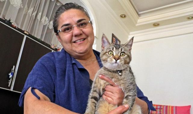 Antalya'da evinden tahliye edilen engelli kadın gözyaşlarına boğuldu