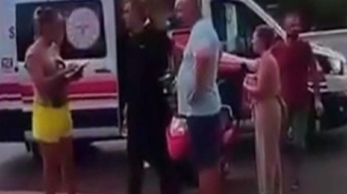 Antalya'da tartıştığı kuryeyi aracıyla sıkıştırdı