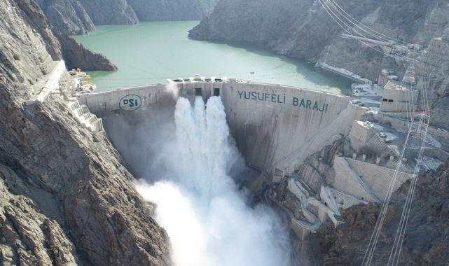 Artvin Yusufeli Barajı'nın tam yükte dolusavak testleri yapıldı
