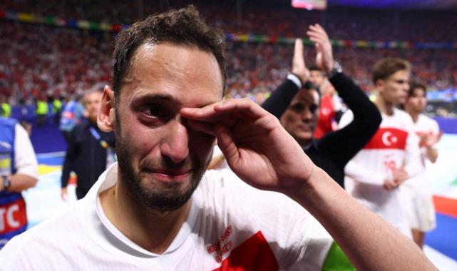 Avrupa basını Hollanda - Türkiye maçını manşetlere taşıdı