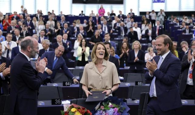 Avrupa Parlamentosu Başkanlığı'na yeniden Roberta Metsola seçildi
