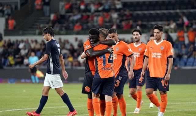 Başakşehir, La Fiorita'ya gol oldu yağdı