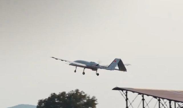 Bayraktar TB3'ten rampa kalkış testi