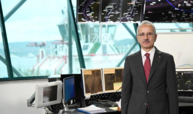 Boğazlardan 83 bin 892 gemi geçti