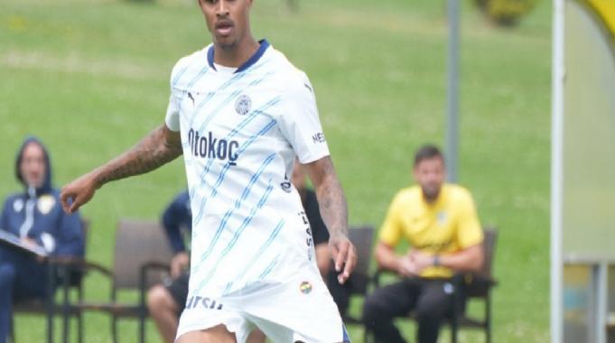 Bologna, Jayden Oosterwolde'ye talip oldu