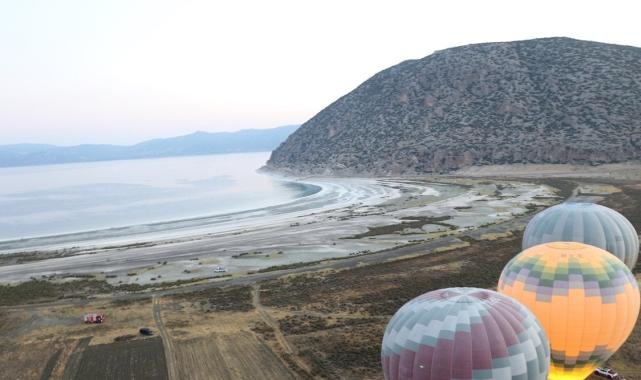 Burdur da Kapadokya gibi balon turizmine başladı
