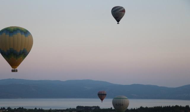 Burdur da Kapadokya gibi balon turizmine başladı
