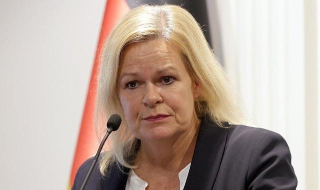 Compact dergisi Almanya'da yasaklandı