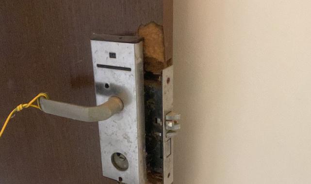 Cumhurbaşkanı Erdoğan'ın konakladığı otel, 15 Temmuz'un izlerini koruyor