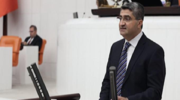 DEVA'lı Ekmen: Özel okullardaki fahiş artışlar durdurulmalı