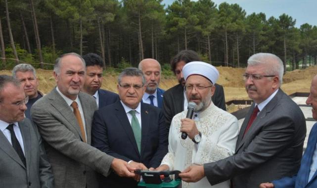 Diyanet İşleri Başkanı Ali Erbaş: Camisiz camia olmaz