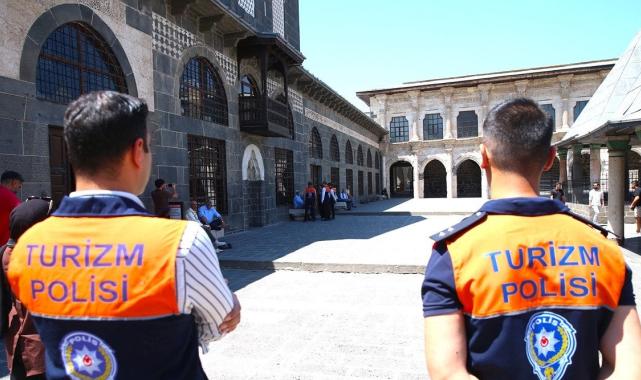 Diyarbakır'da 'Turizm polisi' göreve başladı