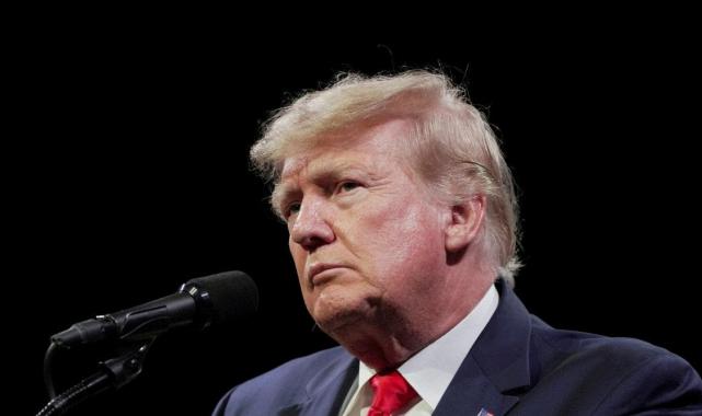 Donald Trump'ın Kamala Harris'e yaptığı bağışlar ortaya çıktı