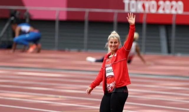 Eda Tuğsuz'a Bakan Bak'tan tebrik mesajı