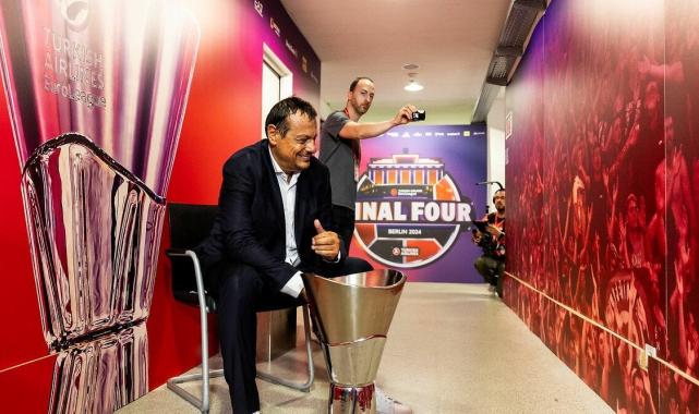 Ergin Ataman'dan Galatasaray sözleri: Başkan olarak dönerim...