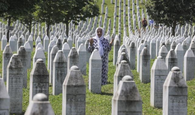 Fahrettin Altun'dan Srebrenitsa Soykırımı paylaşımı