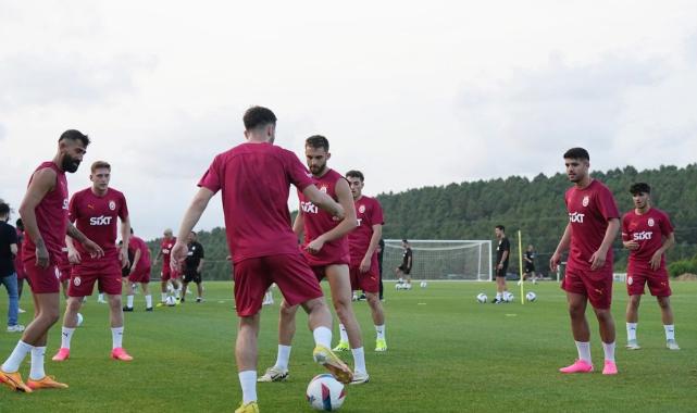 Galatasaray yeni sezon öncesi ilk antrenmanını Kemerburgaz'da yaptı
