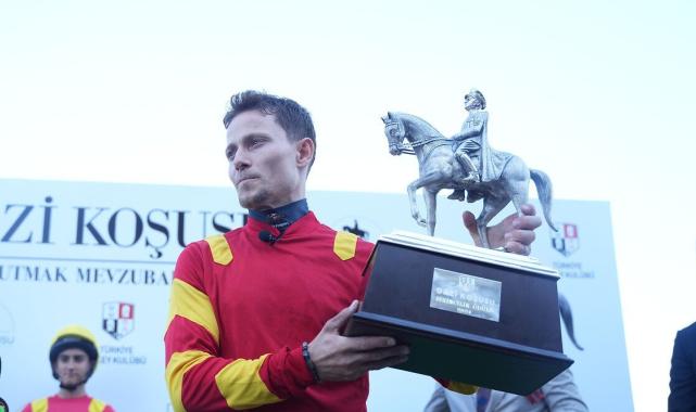 Gazi Koşusu şampiyonu Akın Sözen, Arda Turan'ın takım arkadaşı çıktı