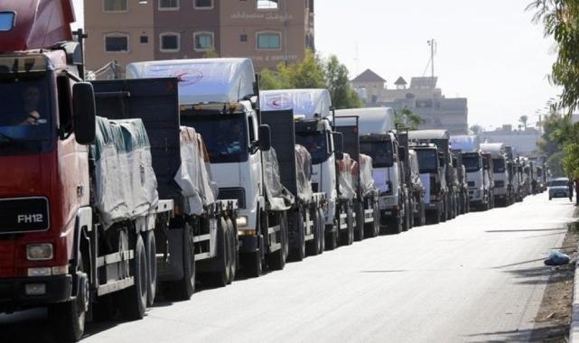 Gazze'ye giden yardımlar, Refah sınırında bekliyor