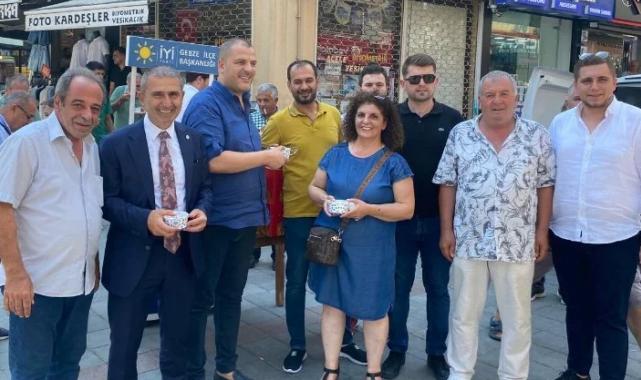 Gebze'de İYİ Parti'den 2 bin kişiye aşure ikramı