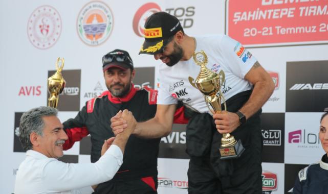 Gemlik Şahintepe'de rüzgârla yarıştılar