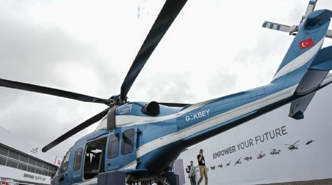 GÖKBEY&#039;den yurt dışında ilk uçuş: Londra semalarında uçtu